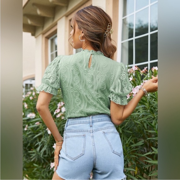 Simplee Puff Sleeve Keyhole Back Lace Blouse SMALL Green Feminine Coquette Fairy - Picture 3 of 14